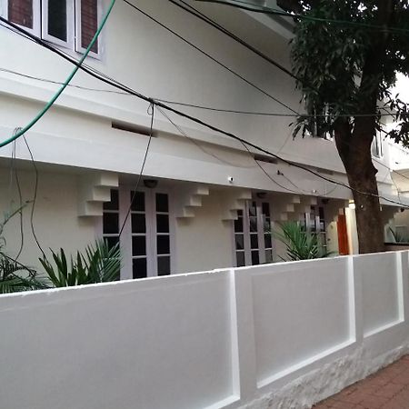 Capital Comfort Hotel Thiruvananthapuram Eksteriør billede