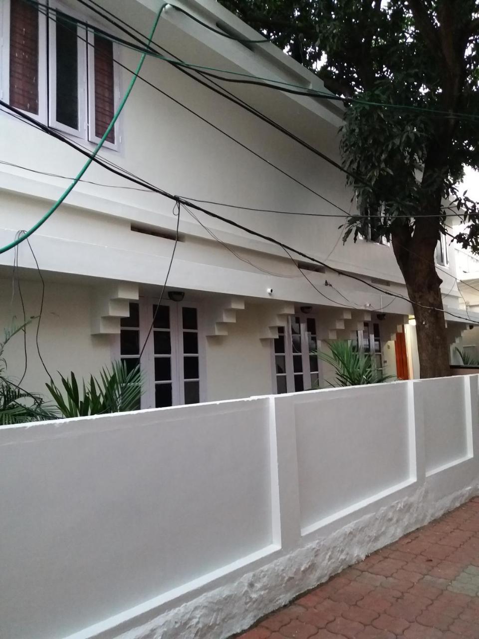 Capital Comfort Hotel Thiruvananthapuram Eksteriør billede